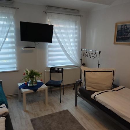 Ferienwohnung Mit Separatem Eingang Und Parkplatz, Ideal Fuer Handwerker Und Geschaeftsreisende 도프 메클렌부르크 외부 사진