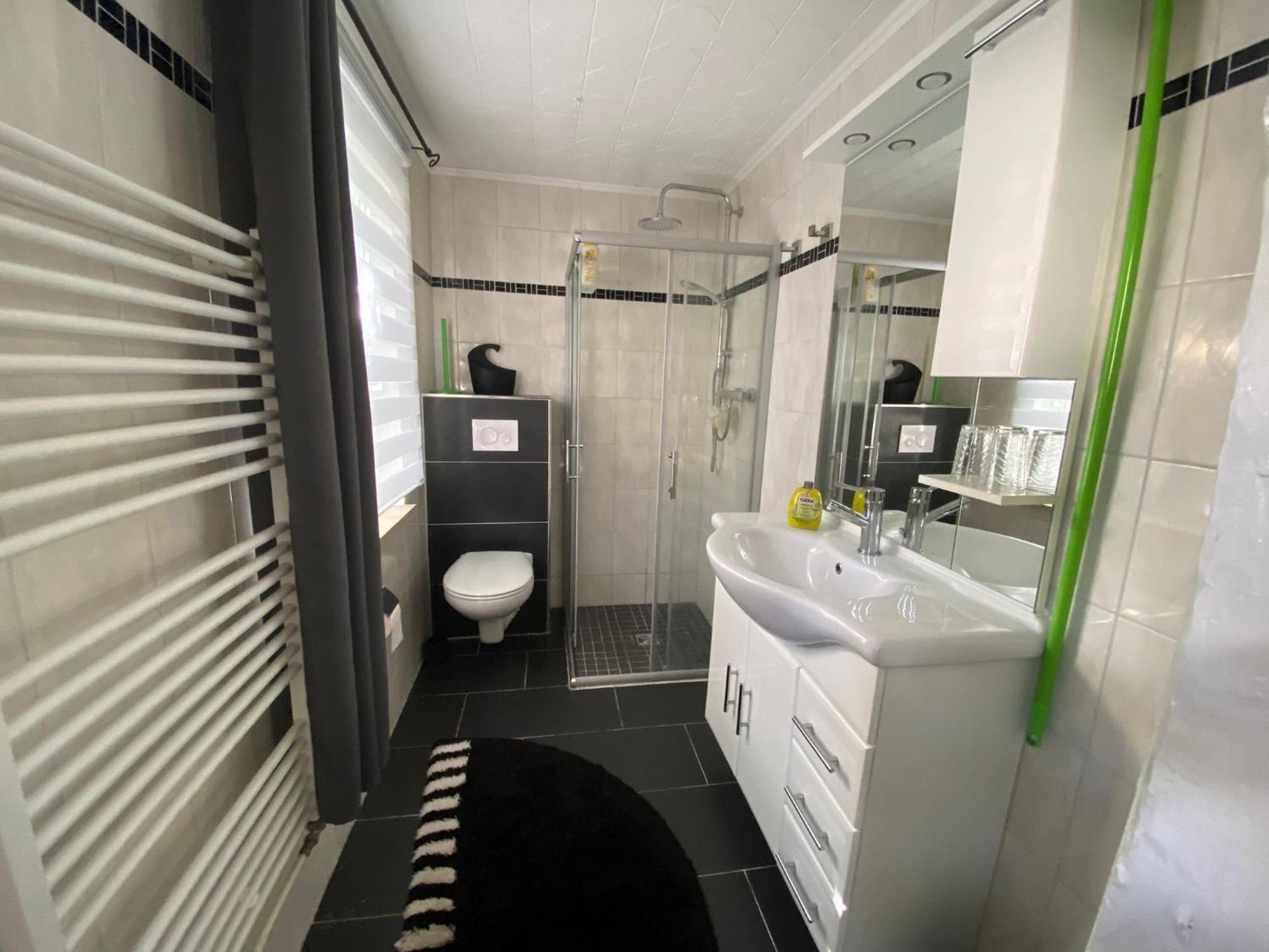 Ferienwohnung Mit Separatem Eingang Und Parkplatz, Ideal Fuer Handwerker Und Geschaeftsreisende 도프 메클렌부르크 외부 사진